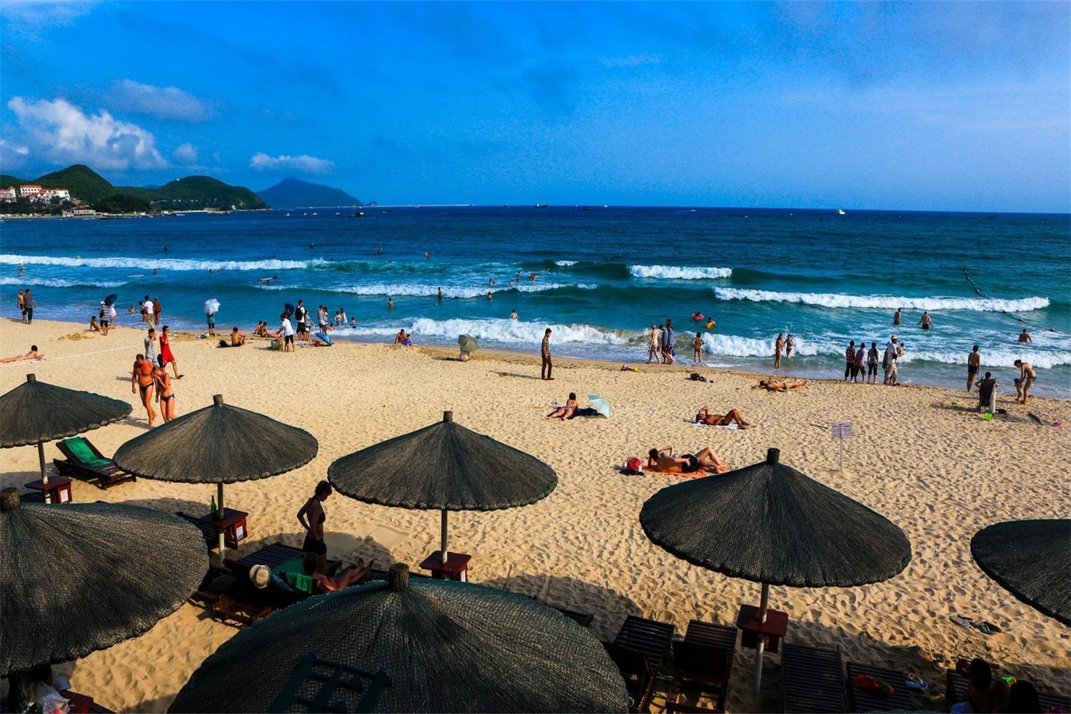 碧海蓝天，海南热带天堂之美