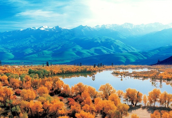 新疆，美丽与魅力并存的西域明珠